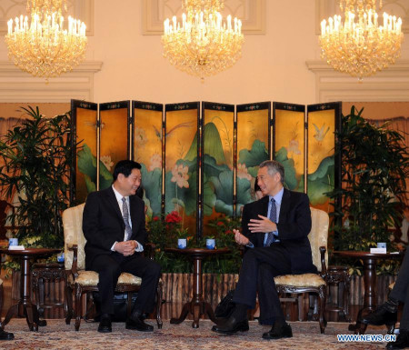 Singapore's Prime Minister Lee Hsien Loong (R) meets with Zhao Zhengyong, secretary of the Shaanxi Provincial Committee of the Communist Party of China, in Singapore, April 13, 2015. (Xinhua/Then Chih Wey) Singapore's Prime Minister Lee Hsien Loong (R) meets with Zhao Zhengyong, secretary of the Shaanxi Provincial Committee of the Communist Party of China, in Singapore, April 13, 2015. (Xinhua/Then Chih Wey)