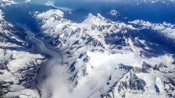 Photo taken on Aug. 3, 2015 from a flight shows the landscape of the Qinghai-Tibet Plateau, southwest China. (Photo: Xinhua/Zheng Huansong) Photo taken on Aug. 3, 2015 from a flight shows the landscape of the Qinghai-Tibet Plateau, southwest China. (Photo: Xinhua/Zheng Huansong)