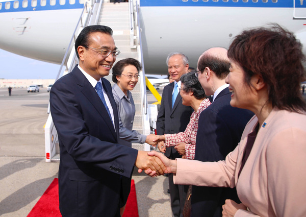 Premier Li Keqiang arrives at John F. Kennedy International Airport in New York on Sept 18. (Photo/Xinhua) Premier Li Keqiang arrives at John F. Kennedy International Airport in New York on Sept 18. (Photo/Xinhua)