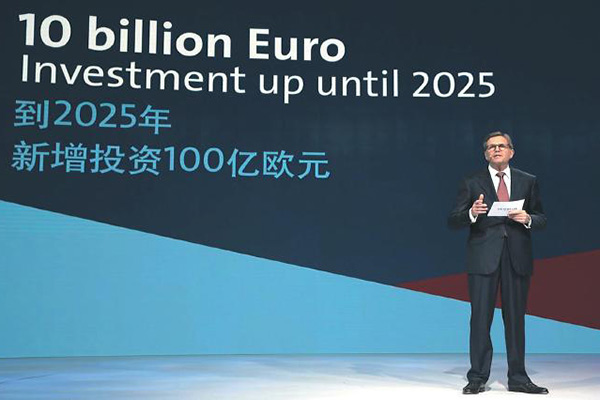 Volkswagen Group China President and CEO Jochem Heizmann delivers a speech in Guangzhou. (Photo provided to China Daily) Volkswagen Group China President and CEO Jochem Heizmann delivers a speech in Guangzhou. (Photo provided to China Daily)