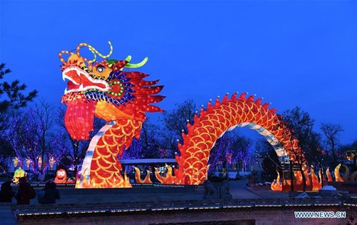 Photo taken on Jan. 29, 2018 shows the night view of a lantern fair in underground courtyard in Shanzhou District of Sanmenxia, central China's Henan Province. (Xinhua/Zhu Xiang) Photo taken on Jan. 29, 2018 shows the night view of a lantern fair in underground courtyard in Shanzhou District of Sanmenxia, central China's Henan Province. (Xinhua/Zhu Xiang)