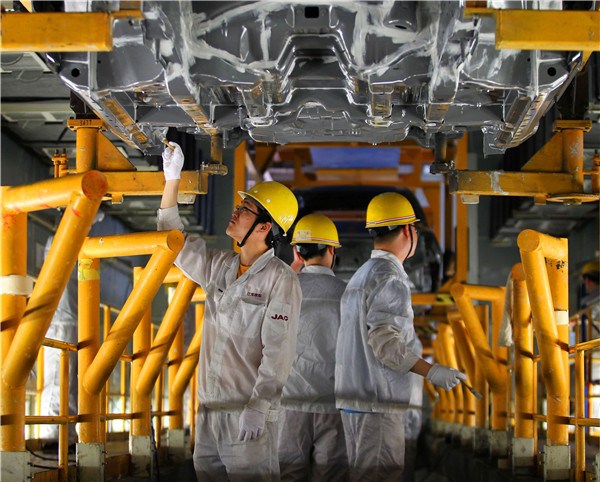 A production line of Anhui Jianghuai Automobile Co in Hefei, capital of Anhui province.CHINA DAILY A production line of Anhui Jianghuai Automobile Co in Hefei, capital of Anhui province.CHINA DAILY