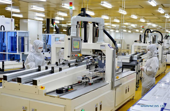 Workers work in a factory of Jinglong Industry and Commerce Group in Xingtai, north China's Hebei Province, Jan. 25, 2017. China's manufacturing purchasing managers' index (PMI) came in at 51.3 in January, 0.1 percentage points lower than that recorded in December, according to data released Wednesday by the National Bureau of Statistics (NBS). (File photo/Xinhua) Workers work in a factory of Jinglong Industry and Commerce Group in Xingtai, north China's Hebei Province, Jan. 25, 2017. China's manufacturing purchasing managers' index (PMI) came in at 51.3 in January, 0.1 percentage points lower than that recorded in December, according to data released Wednesday by the National Bureau of Statistics (NBS). (File photo/Xinhua)