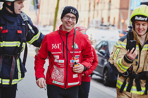 361 Degrees sponsored Kai Markus, a professional German runner, to run 12,000 kilometers as part of the 'Run My Silk Road' project. Markus ran from Hamburg to Shanghai passing through eight countries from March to November in 2016. (Photo/China Daily) 361 Degrees sponsored Kai Markus, a professional German runner, to run 12,000 kilometers as part of the 'Run My Silk Road' project. Markus ran from Hamburg to Shanghai passing through eight countries from March to November in 2016. (Photo/China Daily)