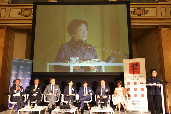 Head of the Mission of the People's Republic of China to the European Union Yang Yanyijoined a group of Chinese experts in Brussels on Tuesday at the Europe-China Forum where they urged the EU to start free-trade talks with China. (Photo by Fu Jing/China Daily) Head of the Mission of the People's Republic of China to the European Union Yang Yanyijoined a group of Chinese experts in Brussels on Tuesday at the Europe-China Forum where they urged the EU to start free-trade talks with China. (Photo by Fu Jing/China Daily)