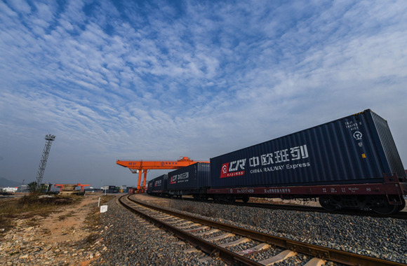 Yixinou railway connects Yiwu to a number of European countries. (Photo/China.org.cn) Yixinou railway connects Yiwu to a number of European countries. (Photo/China.org.cn)