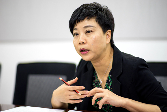 Bao Shumin recounts the nearly four decades of Yiwu's reform on April 24, 2018. (Photo/China.org.cn) Bao Shumin recounts the nearly four decades of Yiwu's reform on April 24, 2018. (Photo/China.org.cn)