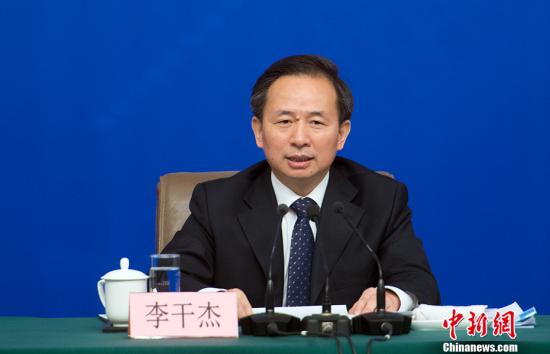 Li Ganjie, then the minister of Environment Protection, addresses said at a press conference during the first session of the 13th National People's Congress on March 17, 2018. (Photo/China News Service) Li Ganjie, then the minister of Environment Protection, addresses said at a press conference during the first session of the 13th National People's Congress on March 17, 2018. (Photo/China News Service)
