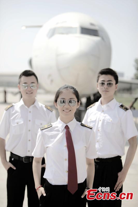 Aviation graduates ready to fly high(1/6)