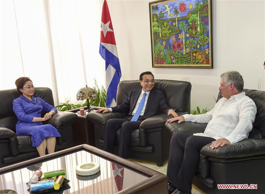 Chinese premier meets Cuba's first vice-president of councils of state and ministers(1/1)