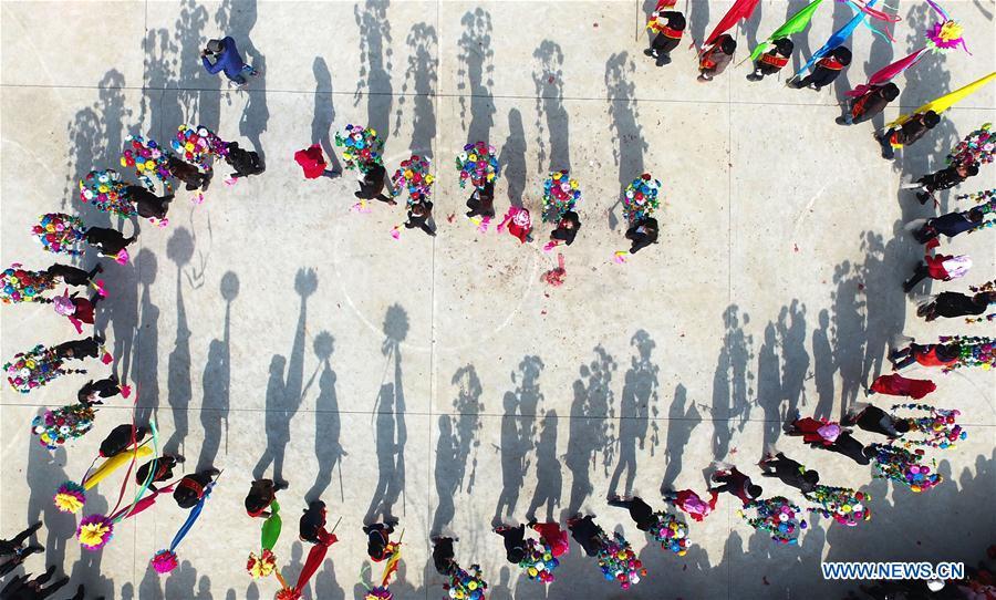 Villagers perform shehuo in Wudu District of Longnan, northwest China\'s Gansu Province, Feb. 8, 2017. Shehuo is a type of entertainment popular in Wudu during the Spring Festival. The performance of Shehuo can be traced back to ancient rituals to worship the earth, which they believe could bring good harvests and fortunes in return. (Xinhua/Cai Yang)