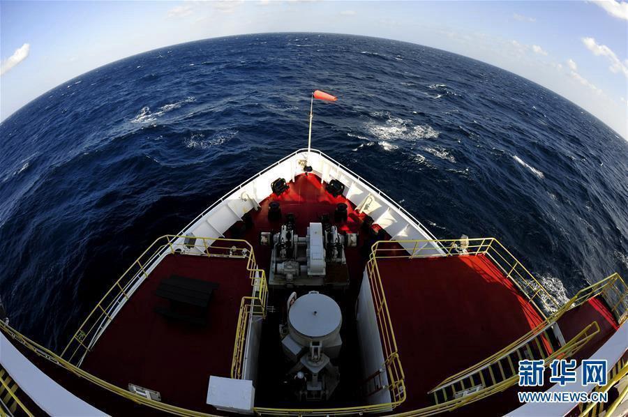 U.S. drilling vessel conducts third ocean exploration in South China Sea(1/5)