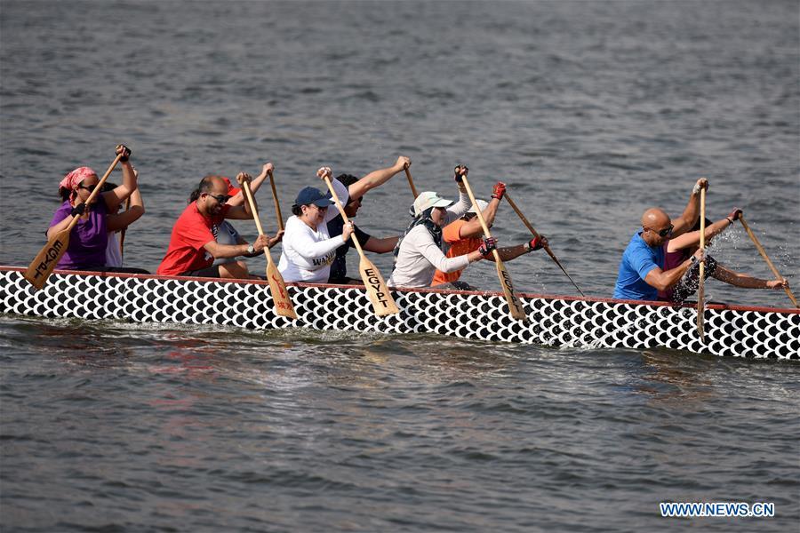 Nile River in Egypt braces for Chinese dragon boat racing(1/9)
