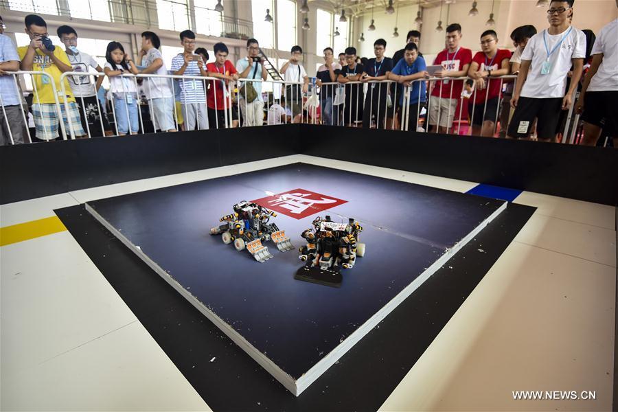 China robot competition attracts 3,450 contestants(1/4)