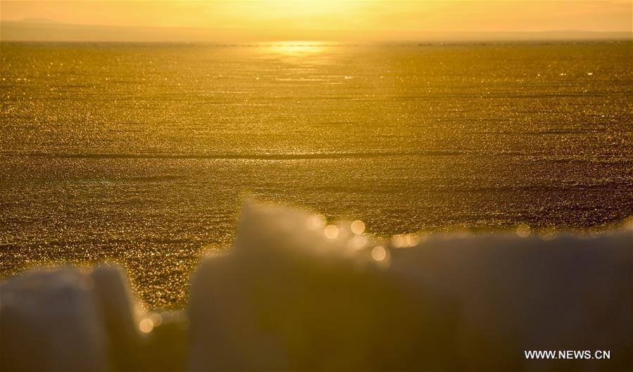 Ulunggur Lake in Fuhai County, NW China(1/4)