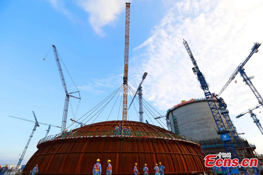 Photo taken on May 23, 2018 shows the installation site of a hemispherical dome at the No. 3 unit of Fangchenggang nuclear power station in south China\'s Guangxi Zhuang Autonomous Region. The dome has been installed on a reactor at China\'s nuclear power project in Fangchenggang using Hualong One technology, a domestically-developed third generation reactor design. (Photo: China News Service/Huang Huifang)