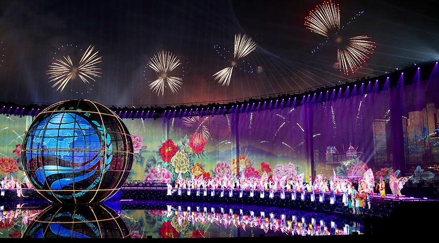 Fireworks, a light show and a performance are staged to welcome SCO leaders on Saturday. (Photo/China Daily)