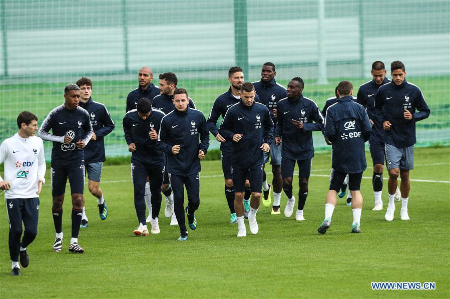 France\'s players attend a training session ahead of the Russia 2018 World Cup in Moscow, Russia, June 11, 2018. (Xinhua/Wu Zhuang)