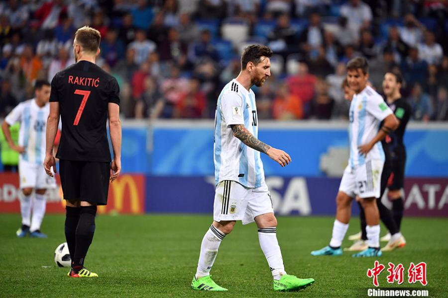 A match between Argentina and Croatia in a Group D match of the World Cup in Nizhny Novgorod, Russia, June 21, 2018. Croatia won 3-0. (Photo: China News Service/Mao Jianjun)