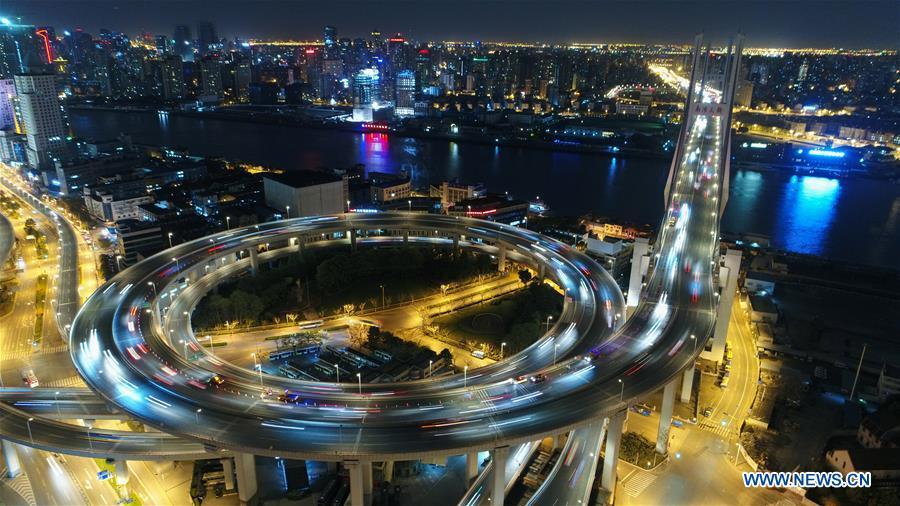 Aerial photo taken on April 13, 2017 shows the Nanpu Bridge in Shanghai, east China. China announced the opening-up and development of Pudong in 1990. Pudong is expecting to take the opportunity of celebrating the 40th anniversary of China\'s reform and opening-up to continue to spearhead the country\'s reform and development. (Xinhua/Ding Ting)