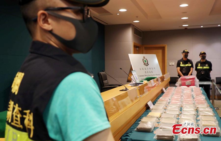 Hong Kong Customs show seized drugs, July 1, 2018. On June 30, Hong Kong Customs seized approximately 79 kilograms of suspected cocaine and one kilogram of suspected methamphetamine with an estimated market value of approximately $80 million in Tuen Mun. It is potentially the largest cocaine seize by Hong Kong Customs in five years. A 52-year-old Hong Kong man was arrested during the morning raid following a week-long operation. (Photo: China News Service/Hong Shaokui)