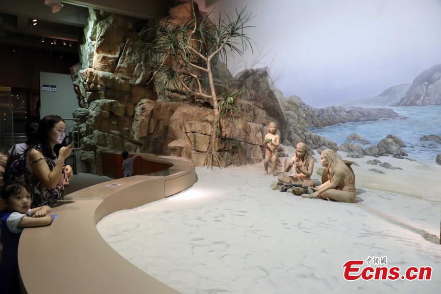 Photo taken on July 2, 2018 shows exhibits at the Hong Kong Museum of History. The permanent home of the museum with a floor area of 17,500 square meters is housed in a building constructed at a cost of HK$390M and funded by the Hong Kong SAR Government. The museum collects and preserves collections related to the history of Hong Kong and South China. Covering 7,000 square meters, the museum’s Hong Kong
Story exhibition vividly outlines the natural environment, folk culture and historical development of Hong Kong. (Photo: China News Service/Hong Shaokui)
