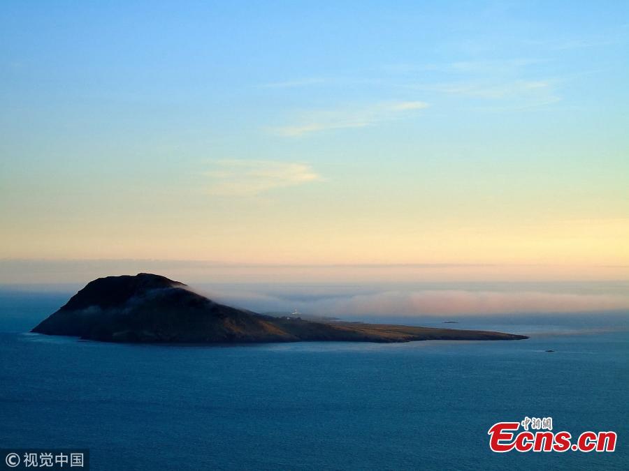Two new wardens are needed to manage Bardsey Island in north Wales and maintain its 10 rented properties. The positions offer the warden ?16,500 and an assistant warden ?8,000 a year, with a two-bedroom home and utility bills included. Described as “incredibly challenging”, the roles also involve managing the nature reserve’s abundance of sea birds and seals. (Photo/VCG)