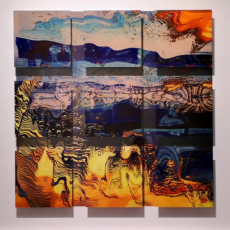 In fact, he studied oil painting at Sichuan Fine Arts Institute, which has largely informed how he has produced his photos since devoting himself to the medium in the 1990s. (Photo/China Daily)
Part of the process involves experimenting with different materials, such as different types of paper stock upon which he prints his photos, such as rice paper used for ink paintings, or Rongchang grass cloth, a kind of ancient paper which was used in China for thousands of years, but is rarely seen anymore. The materials he chooses depends on the theme of his work.
His latest concept is to turn photos into sculptures-literally trying to produce a three-dimensional sculpture by combining nine, related, photos in a unique way.
Just like traditional sculptors creating their pieces, Fu\'s new works are also made by hand. He has spent the last two years producing the sculpture-like photo installations and, to date, he has produced about 40 one-off pieces. They are set to be displayed at Photo Fairs Shanghai and Fine Art Asia in Hong Kong.