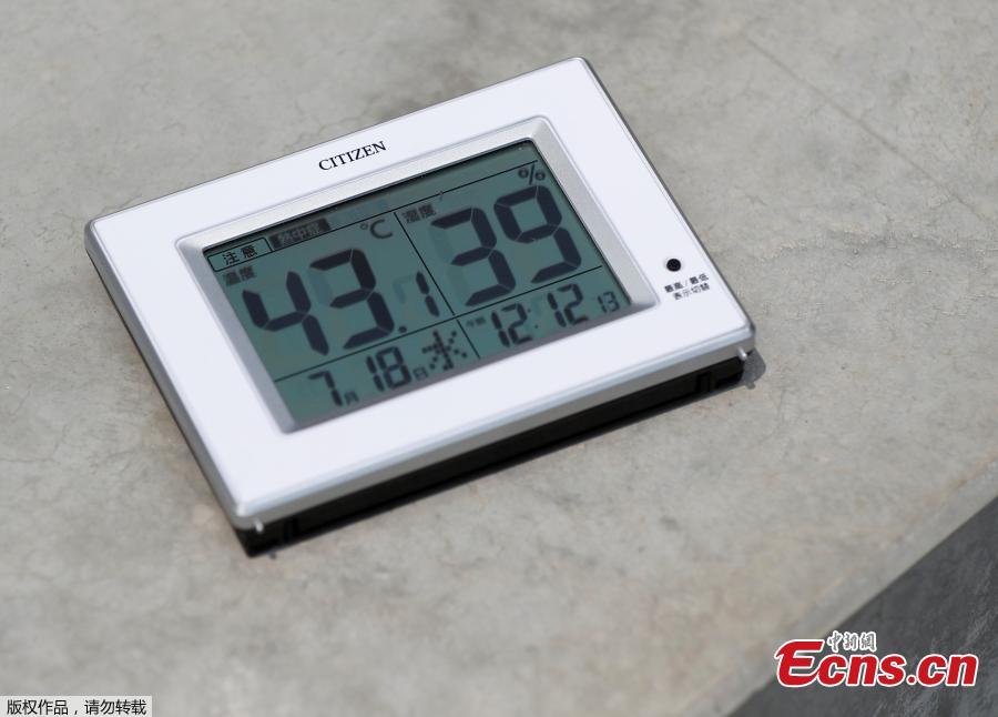 A temperature indicator measures 43.1 degrees Celsius, placed on the surface of the spectators\' stand at the construction site of the New National Stadium, the main stadium of Tokyo 2020 Olympics and Paralympics, during a media opportunity in Tokyo, Japan, July 18, 2018. As the two-year mark approaches for the Tokyo 2020 Olympics, Japan is being scorched by an intense heatwave that has prompted fears of similar extreme weather when the sporting showpiece takes place in the country. (Photo/Agencies)