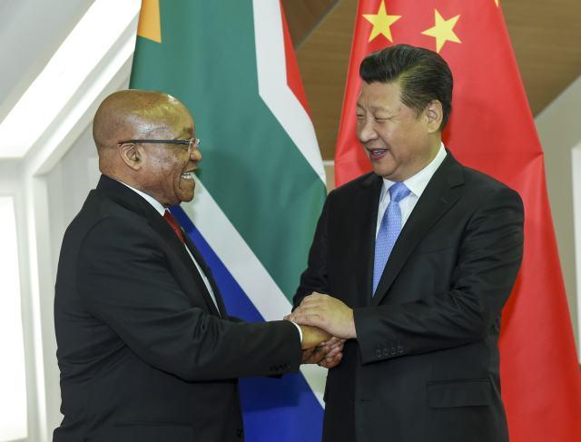 President Xi Jinping meets with South African President Jacob Zuma in Ufa, Russia on July 9, 2015. (Photo/Xinhua)
China and Africa are always a community of common destiny and common interests. Enhancing solidarity and cooperation with African countries has always been a cornerstone for China\'s foreign policy.
---meeting with South African President Jacob Zuma ahead of the BRICS and Shanghai Cooperation Organization summits in Ufa, Russia, July 9, 2015