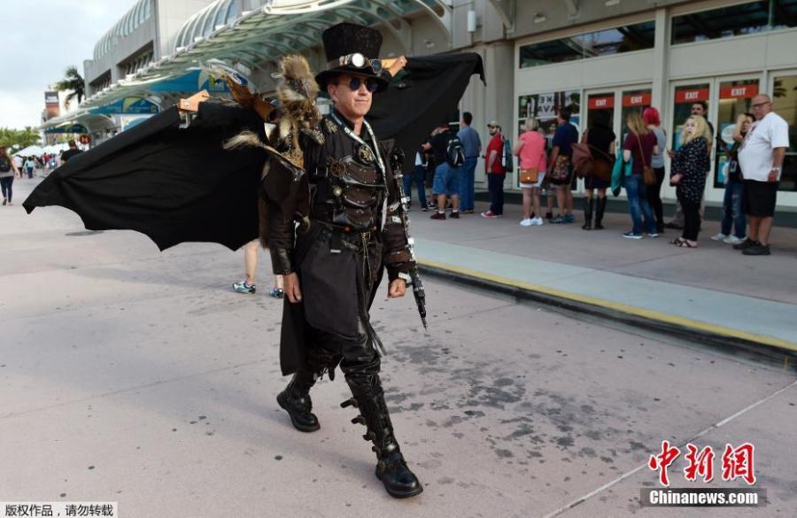 Cartoonist Dean LeCrone of San Diego attends preview night before the opening of pop culture convention Comic-Con in San Diego, California, U.S. July 18, 2018. (Photo/Agencies)