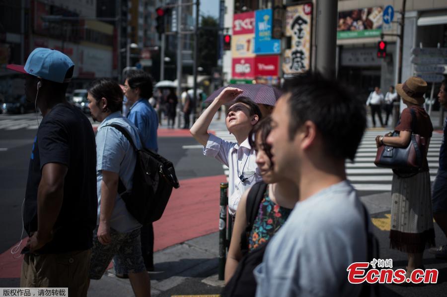 The temperature rose to a record 41.1 Celsius (106 Fahrenheit) in a city northwest of Tokyo on Monday, as a heat wave in Japan that has killed at least 23 people and sent thousands to hospital showed no sign of significant easing. (Photo/Agencies)