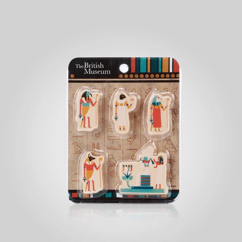 The store sells mobile phone shells, tapes, erasers and other items with various themes, including the Egyptian pharaoh. (Photo from the British Museum\'s Tmall store)
Local media in China also commented on the London museum\'s presence on Tmall, with one writing, “For both domestic museums and overseas museums, it is a must to develop in the cultural and creative industries. The Palace Museum now has its strong competitor in Taobao.”
The British Museum in London’s Bloomsbury district attracts millions of visitors every year, and it is hugely popular with Chinese tourists.
It has a worldwide reputation for staging spectacular exhibitions, and in 2007 it played host to what was at the time the largest ever overseas loan of figures from the Museum of the Terracotta Army and the Cultural Relics Bureau of Shaanxi Province.