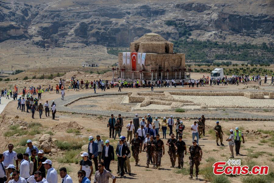 Historical bathhouse is being relocated by self-propelled modular transporter (SPMT) to Hasankeyf Cultural Park site in Batman, Turkey, Aug. 6, 2018. The 13th-century Turkish bath, or hammam, was relocated to a new site to save it from flooding when a new dam opens in southeastern Turkey. (Photo/Agencies)