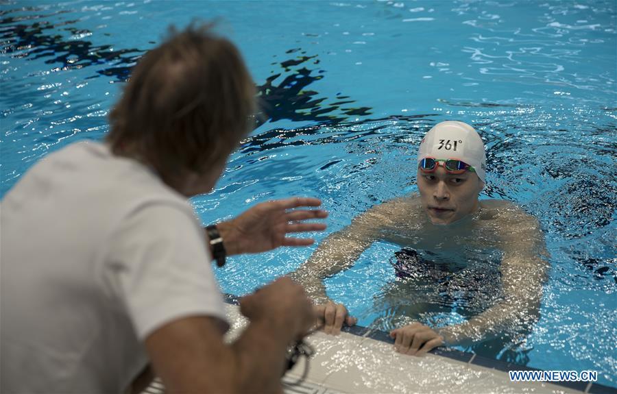 Chinese swimming athlete Sun Yang (R) practices in the pool for the upcoming Asian Games in Jakarta, Indonesia, on Aug. 15, 2018. (Xinhua/Fei Maohua)