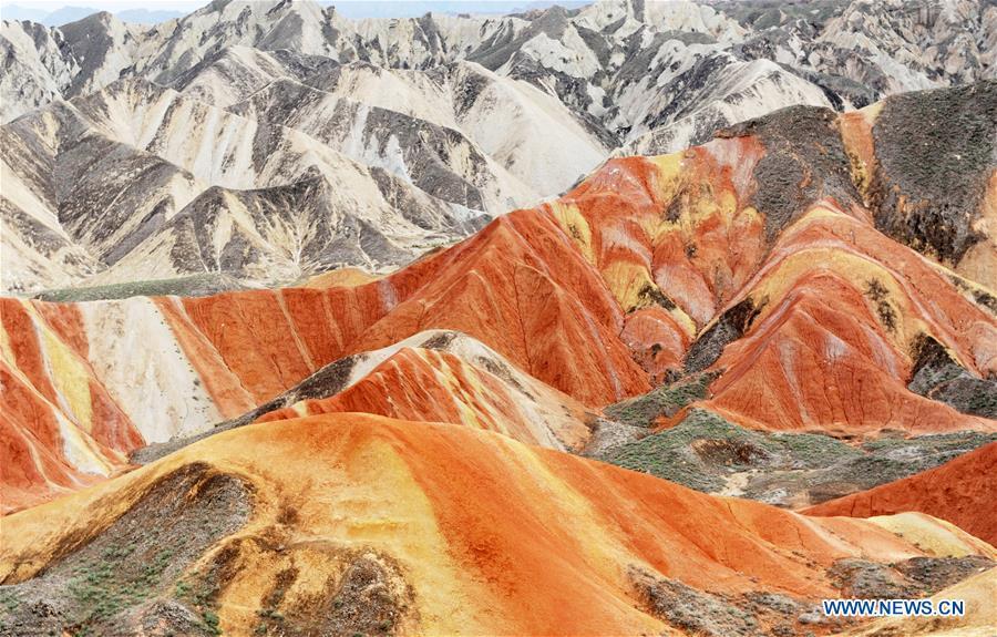 Photo taken on Sept. 5, 2018 shows the scenery of Danxia landform in Zhangye City, northwest China\'s Gansu Province. (Xinhua/Wei Hai)