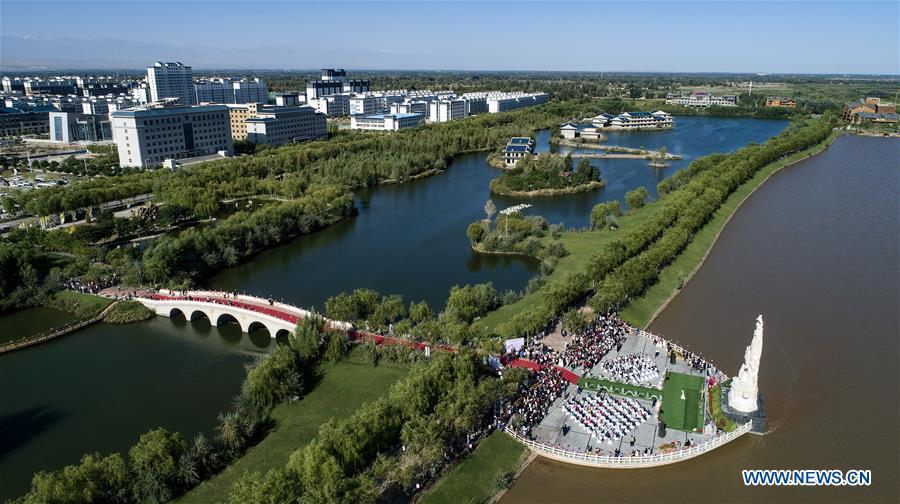 Aerial photo taken on Sept. 7, 2018 shows the scenery of a wetland park along the Heihe River in Gaotai County of Zhangye City, northwest China\'s Gansu Province. (Xinhua/Tao Ming)