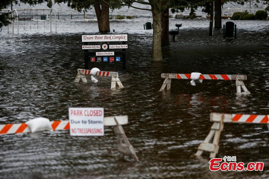 The Union Point Park Complex is seen flooded as the Hurricane Florence comes ashore in New Bern, North Carolina, U.S., Sept. 13, 2018. The outer bands of Hurricane Florence drenched the Carolinas on Thursday, flooding roads, gorging rivers and knocking out power in an ominous glimpse of the damage the storm could inflict when it makes landfall on Friday with millions of people in its path. (Photo/Agencies)