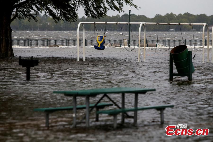 The Union Point Park Complex is seen flooded as the Hurricane Florence comes ashore in New Bern, North Carolina, U.S., Sept. 13, 2018. The outer bands of Hurricane Florence drenched the Carolinas on Thursday, flooding roads, gorging rivers and knocking out power in an ominous glimpse of the damage the storm could inflict when it makes landfall on Friday with millions of people in its path. (Photo/Agencies)