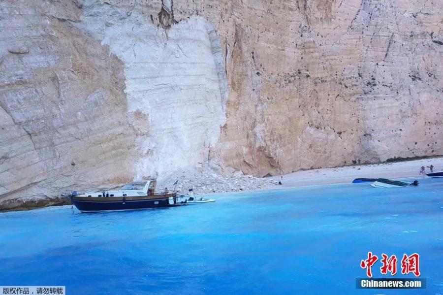 A general view shows the beach Navagio following a rockfall, in the island of Zakynthos, Greece September 13, 2018. At least seven people were injured in the accident, Greek authorities said.(Photo/Agencies)