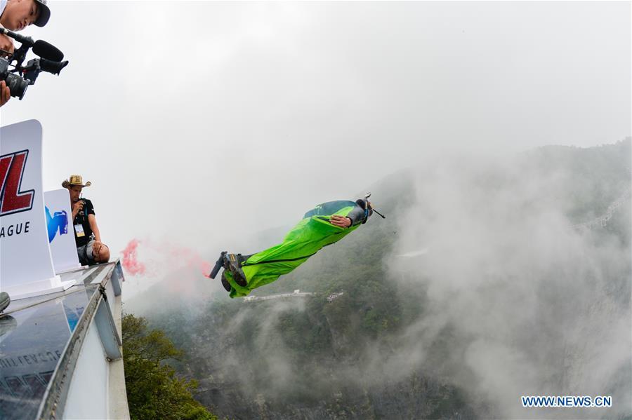 Sven Ugua of Belgium competes during the World Wingsuit League China Grand Prix in Zhangjiajie, central China\'s Hunan Province, Sept. 15, 2018. (Xinhua/Zhang Xiaoyu)