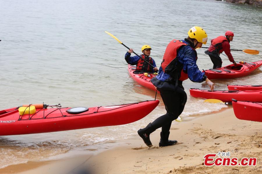 Servicewomen from China and Australia during a joint military training exercise called Exercise Pandaroo 2018 in Sydney, Australia, Sept. 26, 2018. Ten members from each of the two countries\' armies participated in the training. (Photo: China News Service/Tao Shelan)