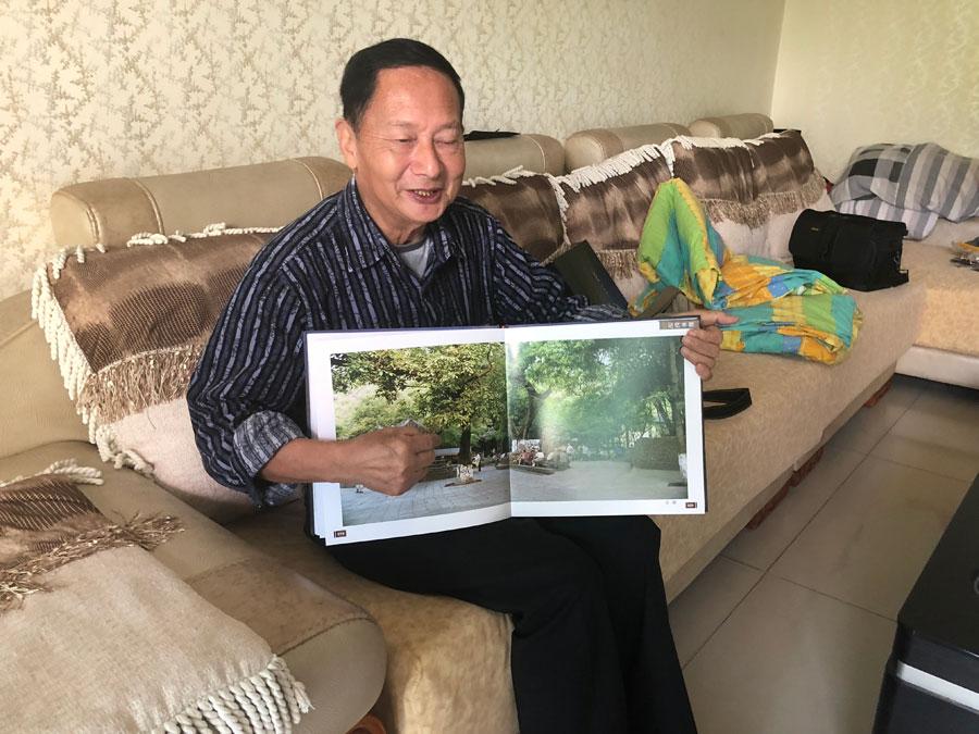 Zheng Ruishun, 78, an amateur photographer in Fengdu county in Chongqing, has been recording the changes in his hometown since China\'s reform and opening up in 1978. (Photo provided to chinadaily.com.cn)
In the past four decades, he has taken over 30,000 photos. His works have been published in several photo albums and exhibited in France.