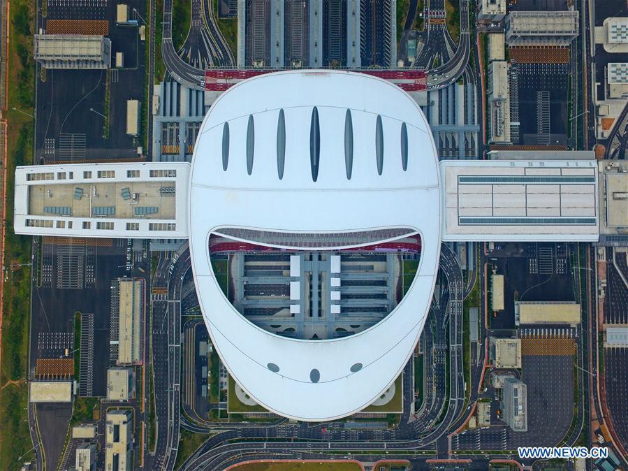 Aerial photo shows the Zhuhai Port of Hong Kong-Zhuhai-Macao Bridge in Zhuhai, south China\'s Guangdong Province, Oct. 19, 2018. Customs clearance between Macao and Zhuhai will be carried out on a \