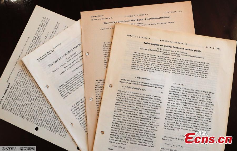 Documents and files by Stephen Hawking the personal and academic possessions of Stephen Hawking at the auction house Christies in London, Oct. 19, 2018. The online auction announced by auctioneer Christie’s features 22 items from Hawking, including his doctoral thesis on the origins of the universe, with the sale scheduled for October 31 and November 8. (Photo/Agencies)