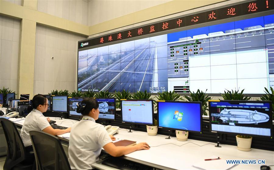 Photo taken on Oct. 10, 2018 shows the monitoring center of the Hong Kong-Zhuhai-Macao Bridge. (Xinhua/Deng Hua)