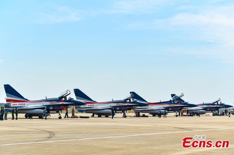 Fighter jets of the Chinese People\'s Liberation Army (PLA) Air Force\'s August 1st aerobatics team is seen at an airport in Zhuhai, South China’s Guangdong province, October 31, 2018. The team will perform at the 12th China International Aviation and Aerospace Exhibition (Airshow China). The event will be held in Zhuhai from Nov. 6 to 11. (Photo: China News Service/ Chen Jimin)