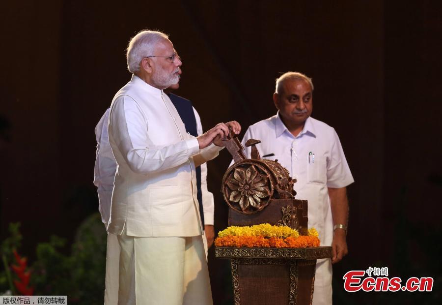 India\'s Prime Minister Narendra Modi unveils the \