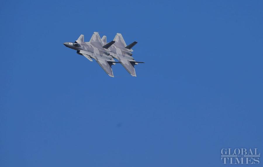 China\'s most advanced stealth fighter jet, the J-20, performs at the China International Aviation and Aerospace Exhibition which kicked off in Zhuhai, South China\'s Guangdong Province, on Nov. 6. The exhibition is scheduled to be held from Nov. 6 to 11. (Photos: Cui Meng/GT)