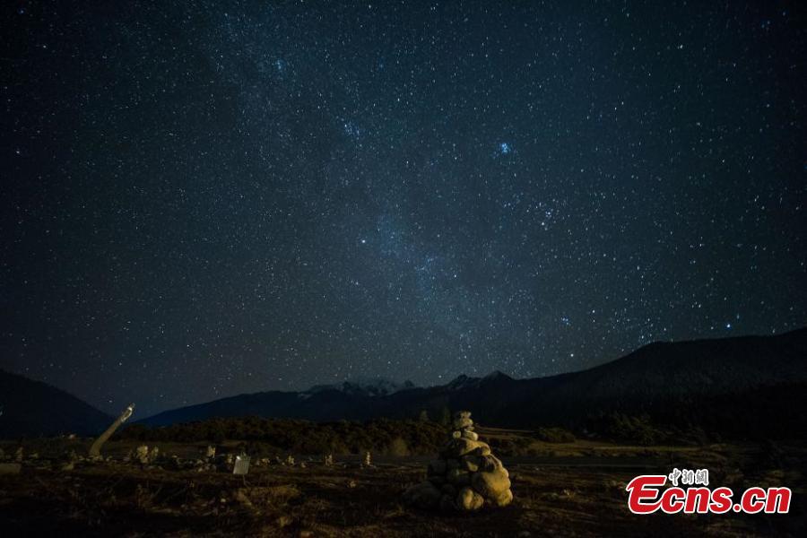 The photo taken in November 7, 2018 shows starry night over Lulang County, Nyingchi, southwest China\'s Tibet Autonomous Region. (Photo: China News Service/He Penglei)